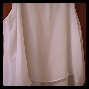 Beautiful white flowy crop top